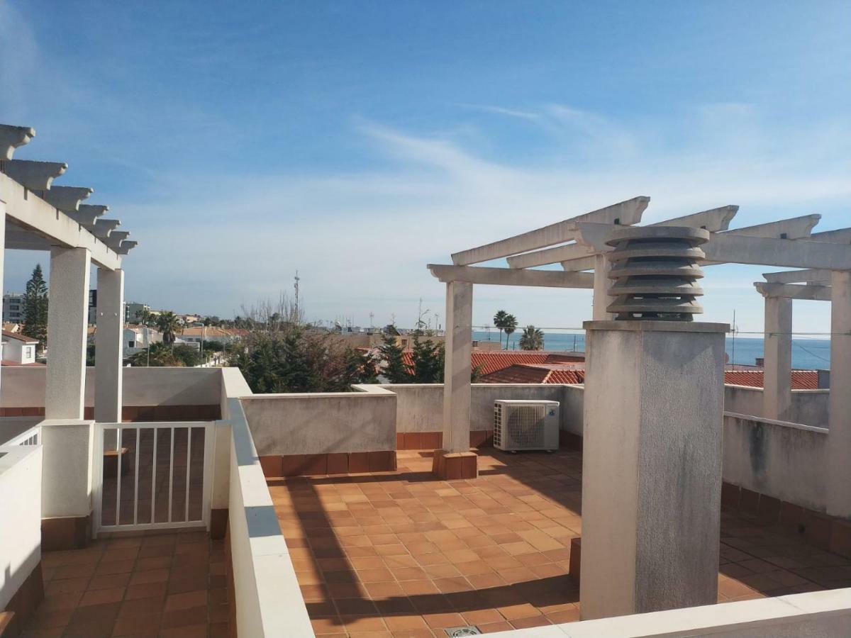 Islantilla-Apartamento Con Piscina Y Garaje En Primera Linea De Playa Isla Cristina Kültér fotó